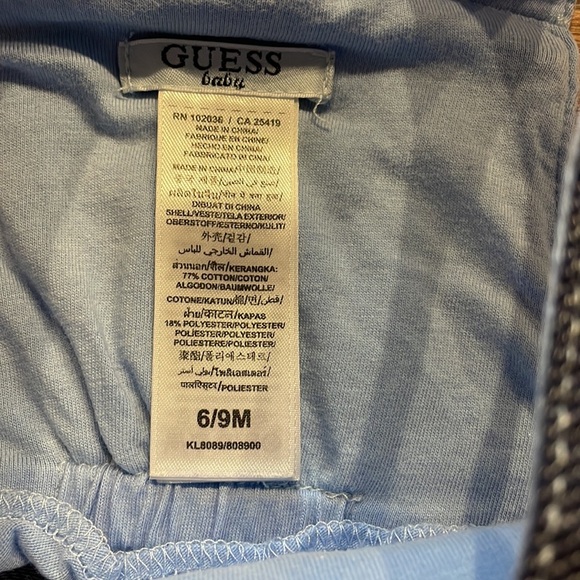 Guess baby boy super soft overalls cotton blend like new denim blue color 6/9 mo - Picture 3 of 11